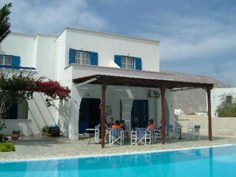 Clio Aparthotel Perissa (Santorini)