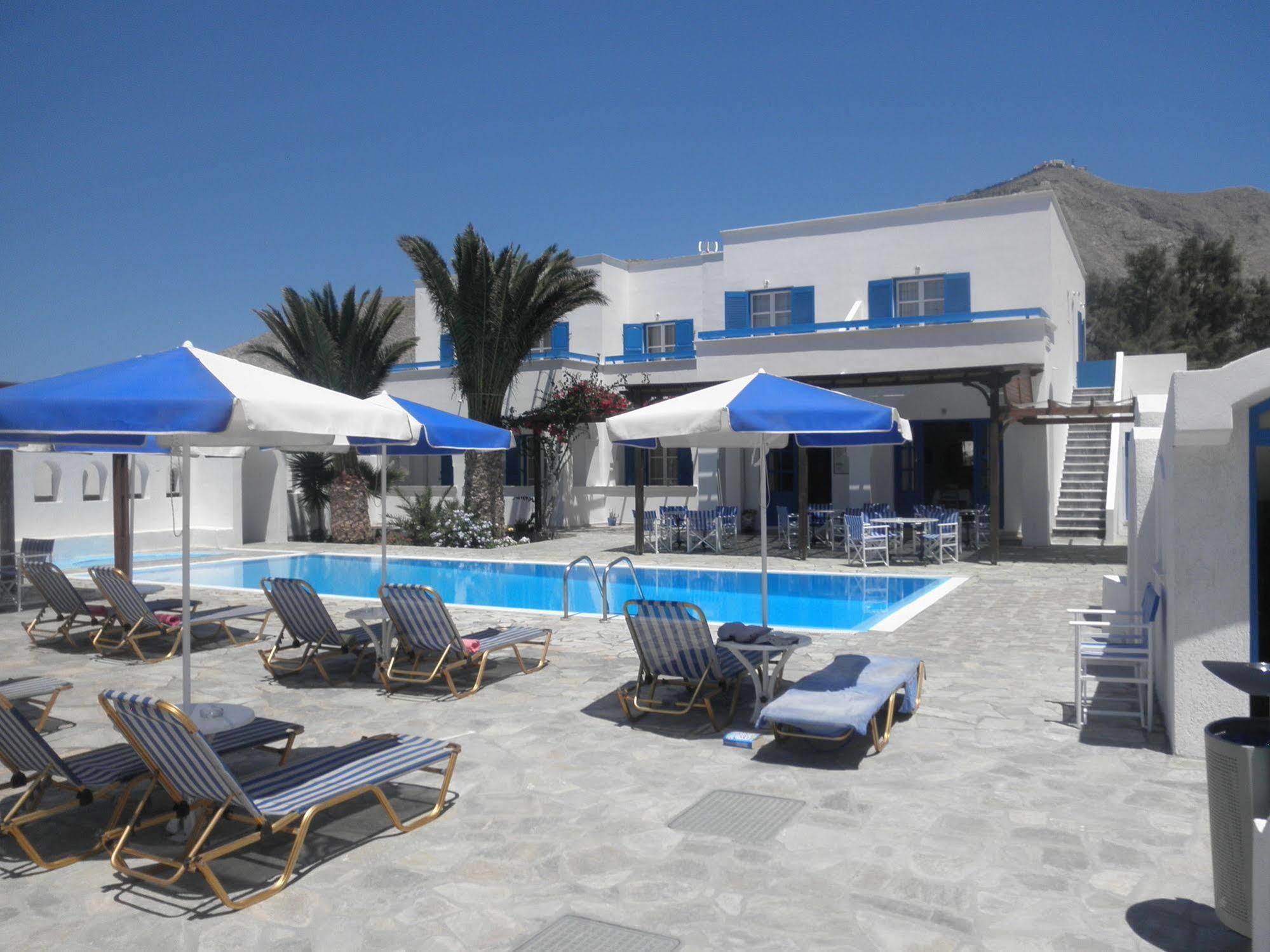 Clio Aparthotel Perissa (Santorini)